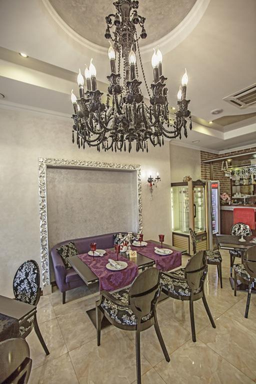 Villa Marina Hotel Krasnodar Bagian luar foto